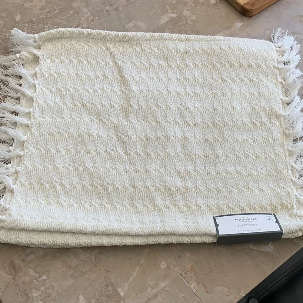 Threshold placemats pack of‎ 4 new with tags white shimmer gold fringe boho